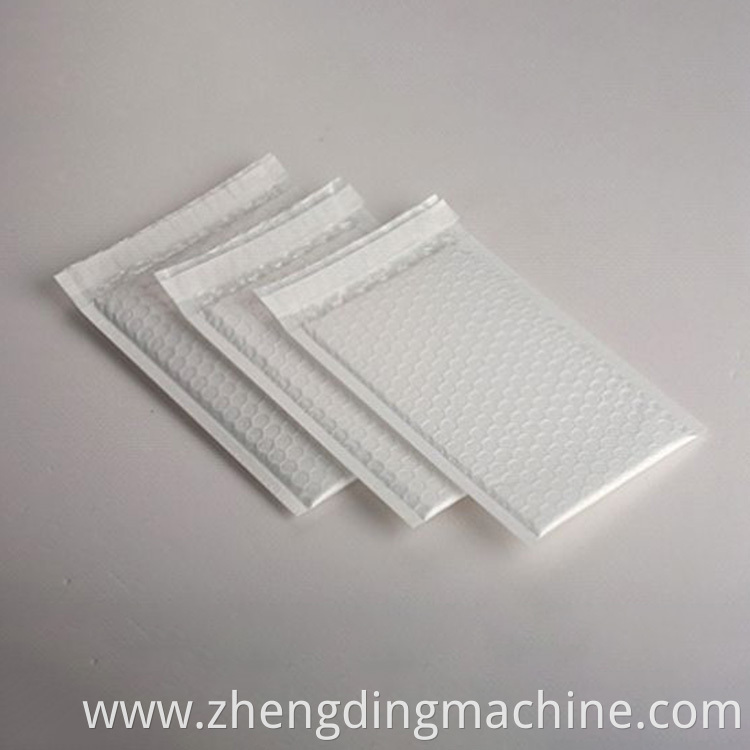 Multifunctional square bottom bubble mailer making machine